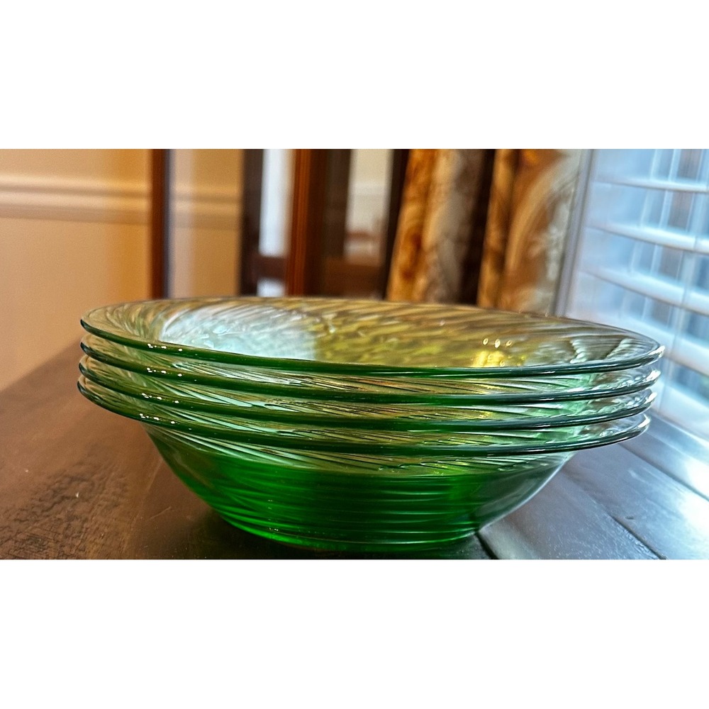 Pyrex Green Glass Swirl Bowls Set of 4 Vintage Ribbed Serving Salad Bowls 7 inch